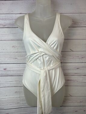 Tommy Bahama Sz 8 Women's Pearl White Faux Wrap Front One-Piece Swimsuit